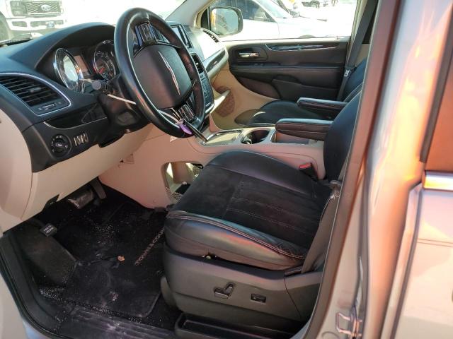 2015 CHRYSLER TOWN & COU 2C4RC1JG4FR714938