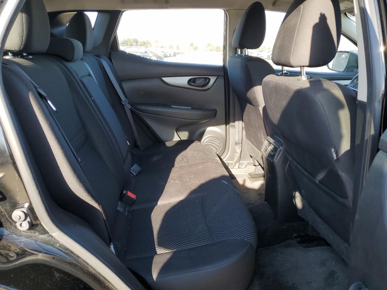 JN1BJ1CR7KW620675 NISSAN ROGUE 2019