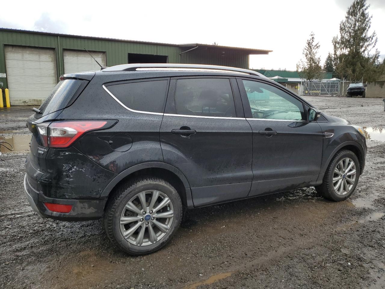 1FMCU9J96HUF09030 FORD ESCAPE 2017