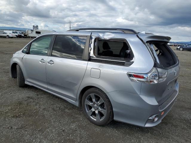 5TDXZ3DC6JS958455 2018 TOYOTA SIENNA, photo no. 2