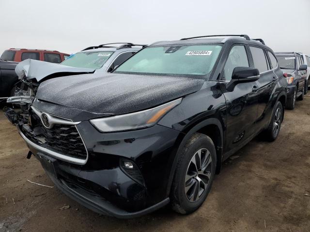 VIN 5TDKDRBH5PS017761 2023 Toyota Highlander, L no.1