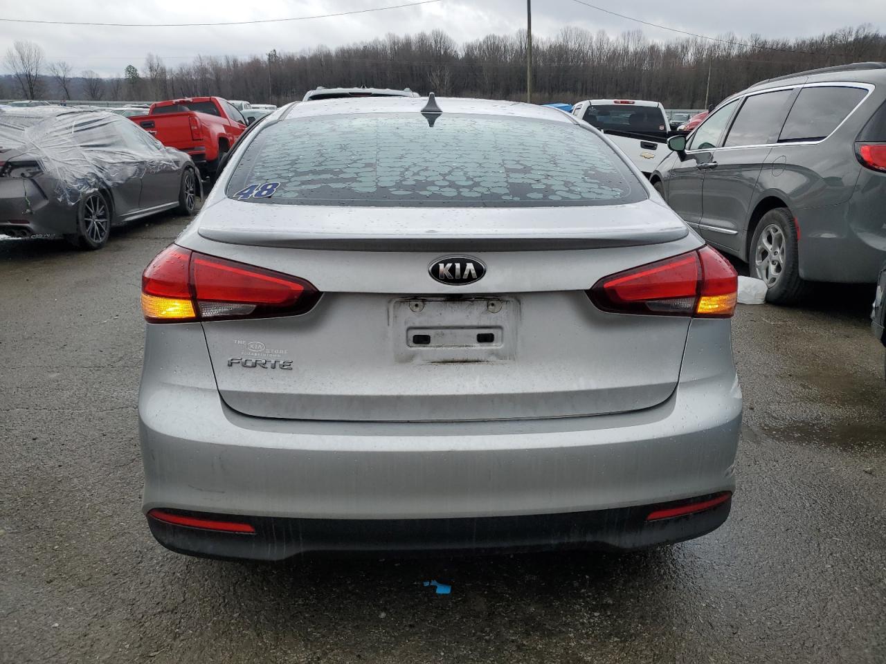 3KPFL4A79HE131385 2017 Kia Forte Lx