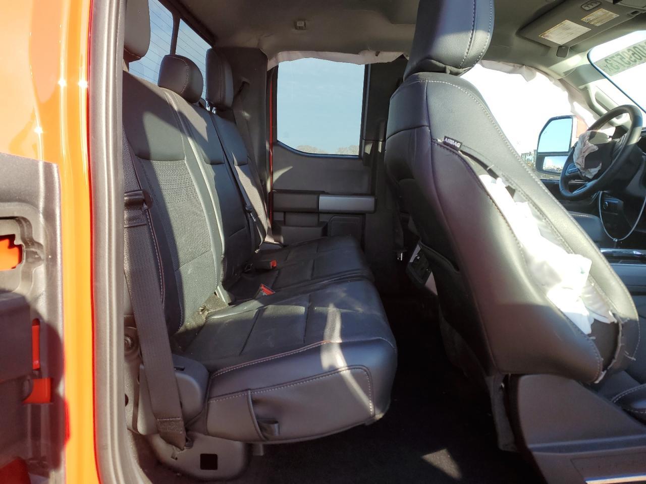 VIN: 1FT8X3BT4PEC97827 2023 FORD F350