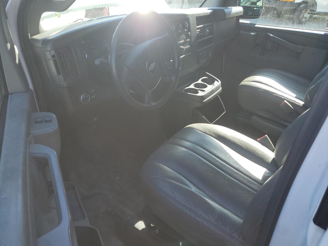 1GCWGAFF2H1102560 CHEVROLET EXPRESS 2017