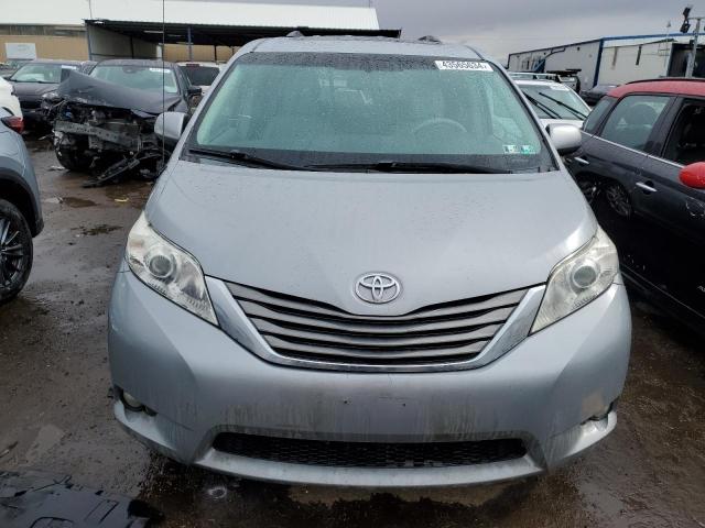 2013 Toyota Sienna - Image 5