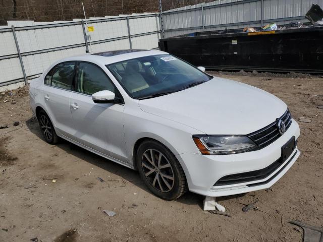 2017 VOLKSWAGEN JETTA SE 3VWDB7AJ2HM305372