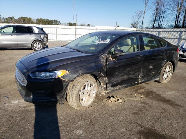 Lot #2356557703 2015 FORD FUSION SE salvage car