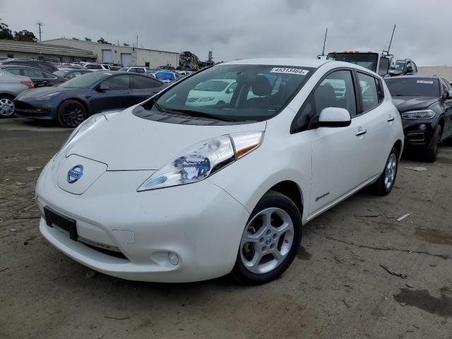 Хэтчбеки NISSAN LEAF 2013 Белый