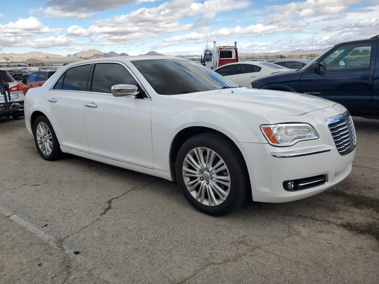 2C3CCAKT0EH365948 2014 Chrysler 300C