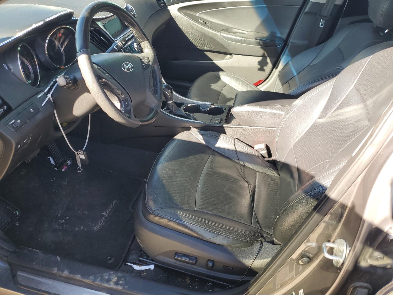 5NPEC4AC9BH112802 2011 Hyundai Sonata Se