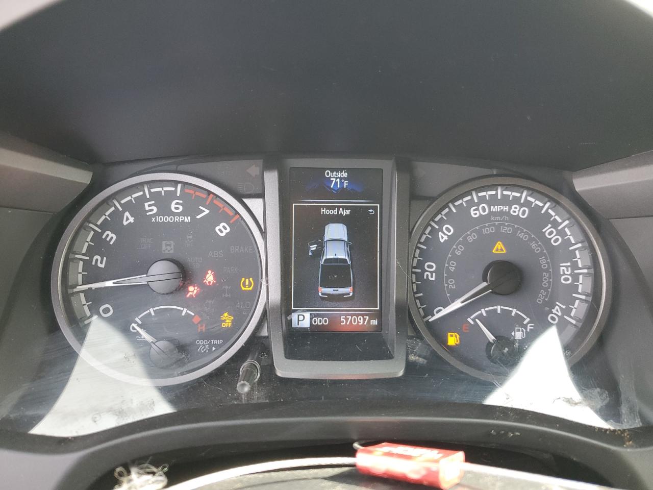 VIN: 5TFAZ5CN8MX107521 2021 TOYOTA TACOMA
