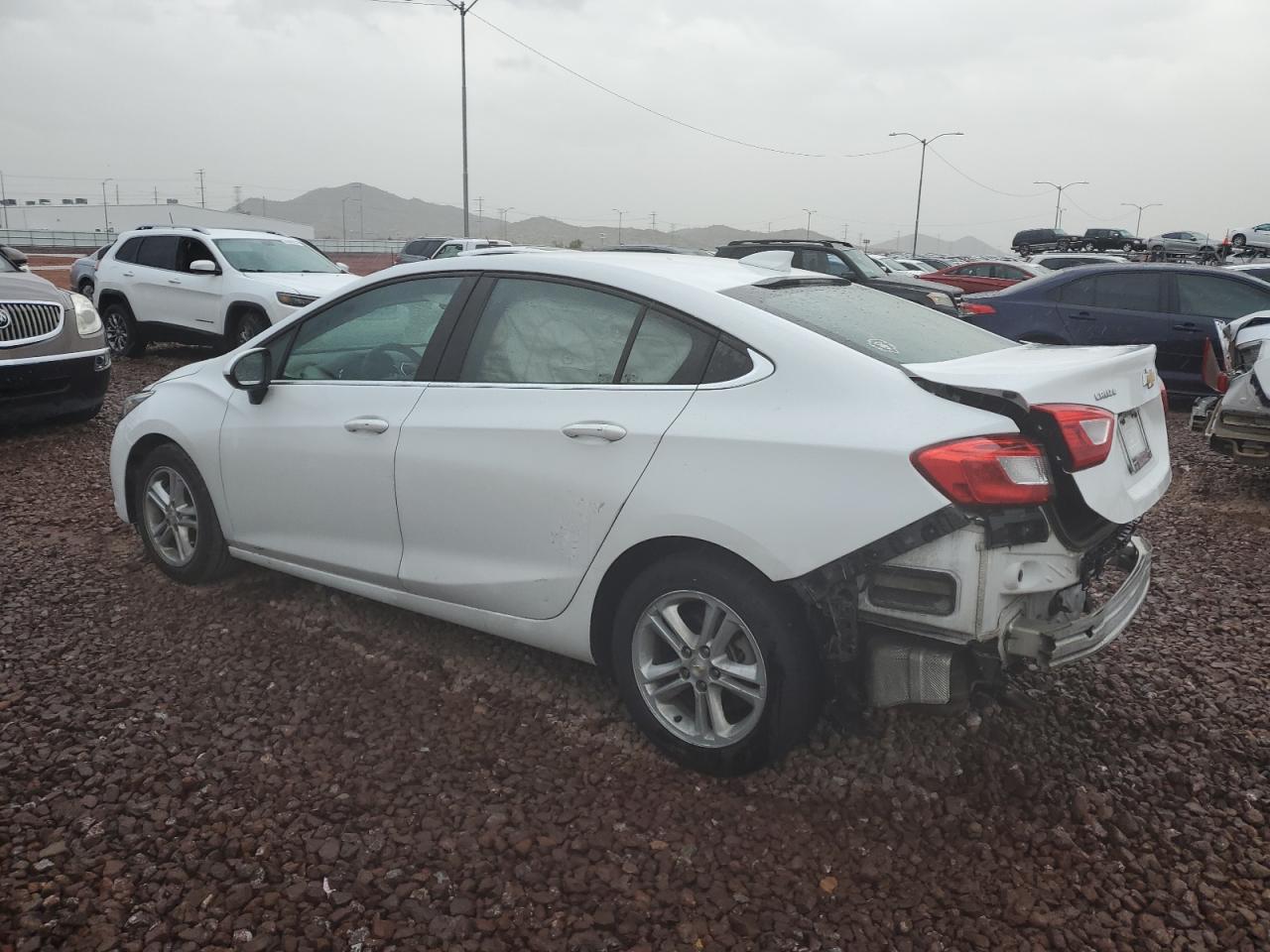1G1BE5SM8J7214808 CHEVROLET CRUZE 2018