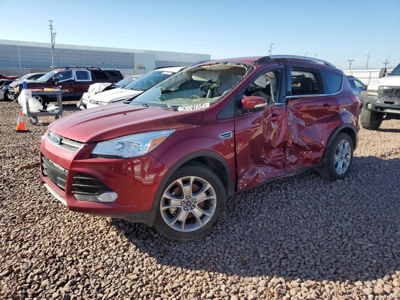 1FMCU0J96GUC44104 2016 Ford Escape Titanium