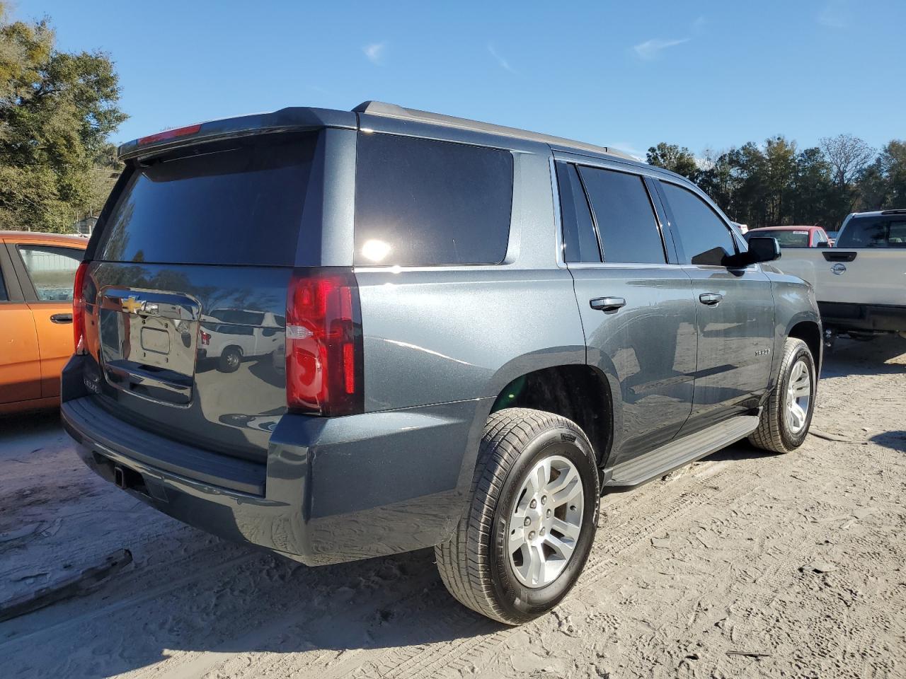 1GNSCAKC2KR247927 CHEVROLET TAHOE 2019
