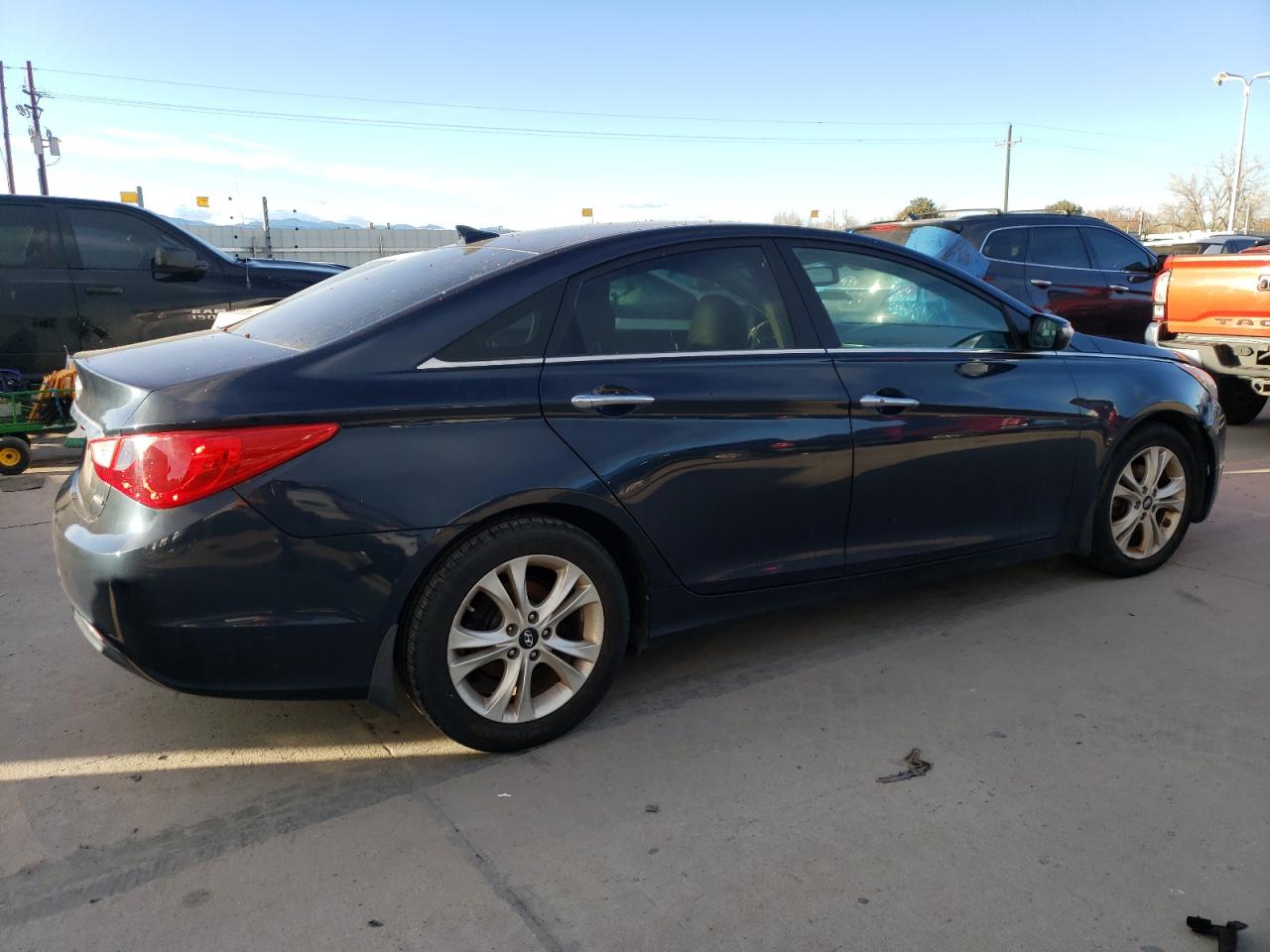 5NPEC4AC8DH633951 2013 Hyundai Sonata Se