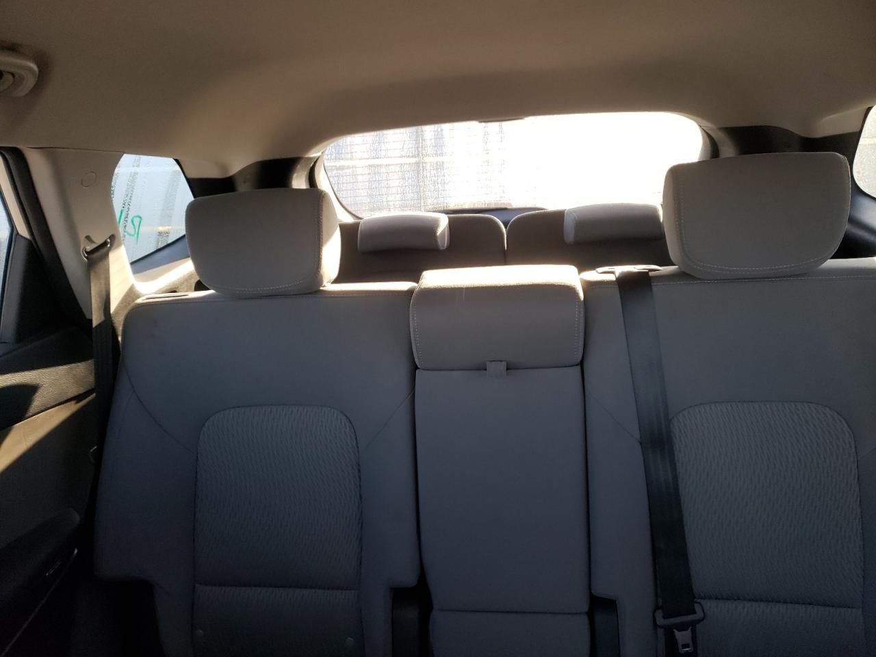 KM8SM4HF1JU289294 2018 Hyundai Santa Fe Se