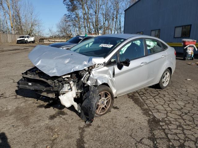 Lot #2426046118 2019 FORD FIESTA SE salvage car