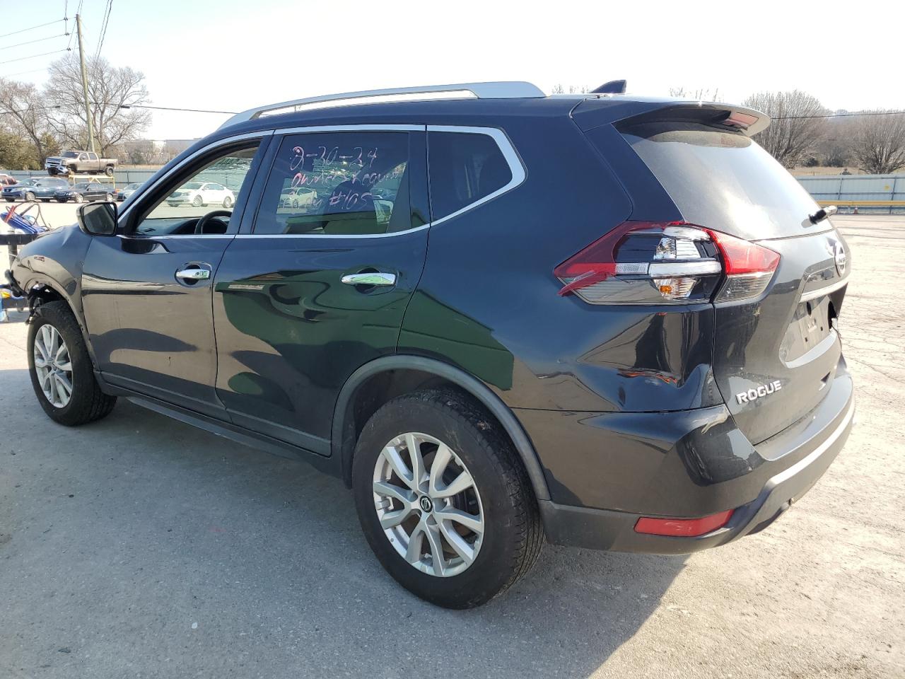 KNMAT2MV4JP550372 NISSAN ROGUE 2018
