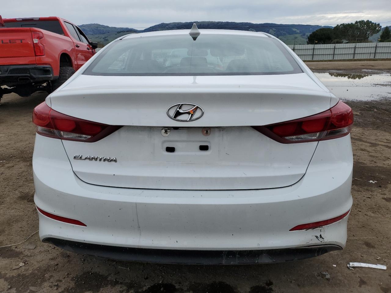 5NPD84LF7JH317215 2018 Hyundai Elantra Sel