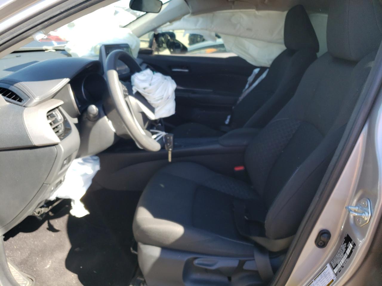NMTKHMBX3LR110205 TOYOTA C-HR 2020