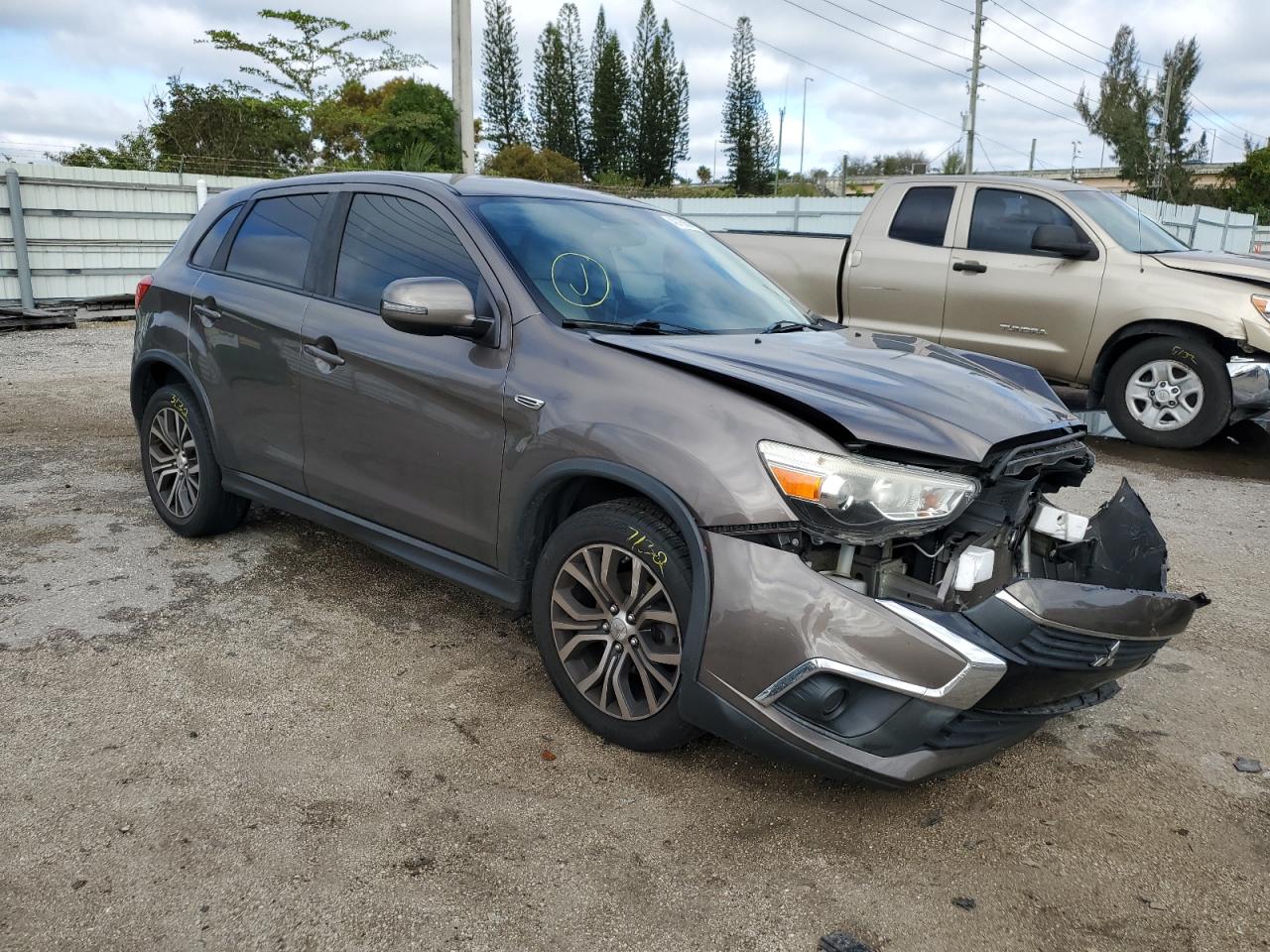 JA4AP3AU1HZ015949 2017 Mitsubishi Outlander Sport Es