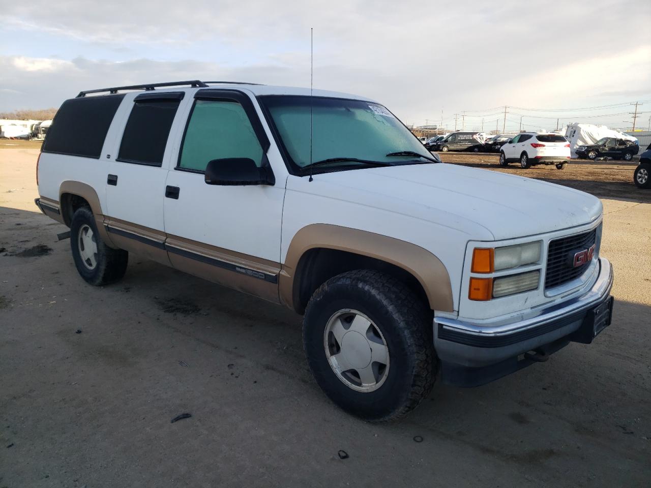 1GKFK16R0XJ765573 1999 GMC Suburban K1500