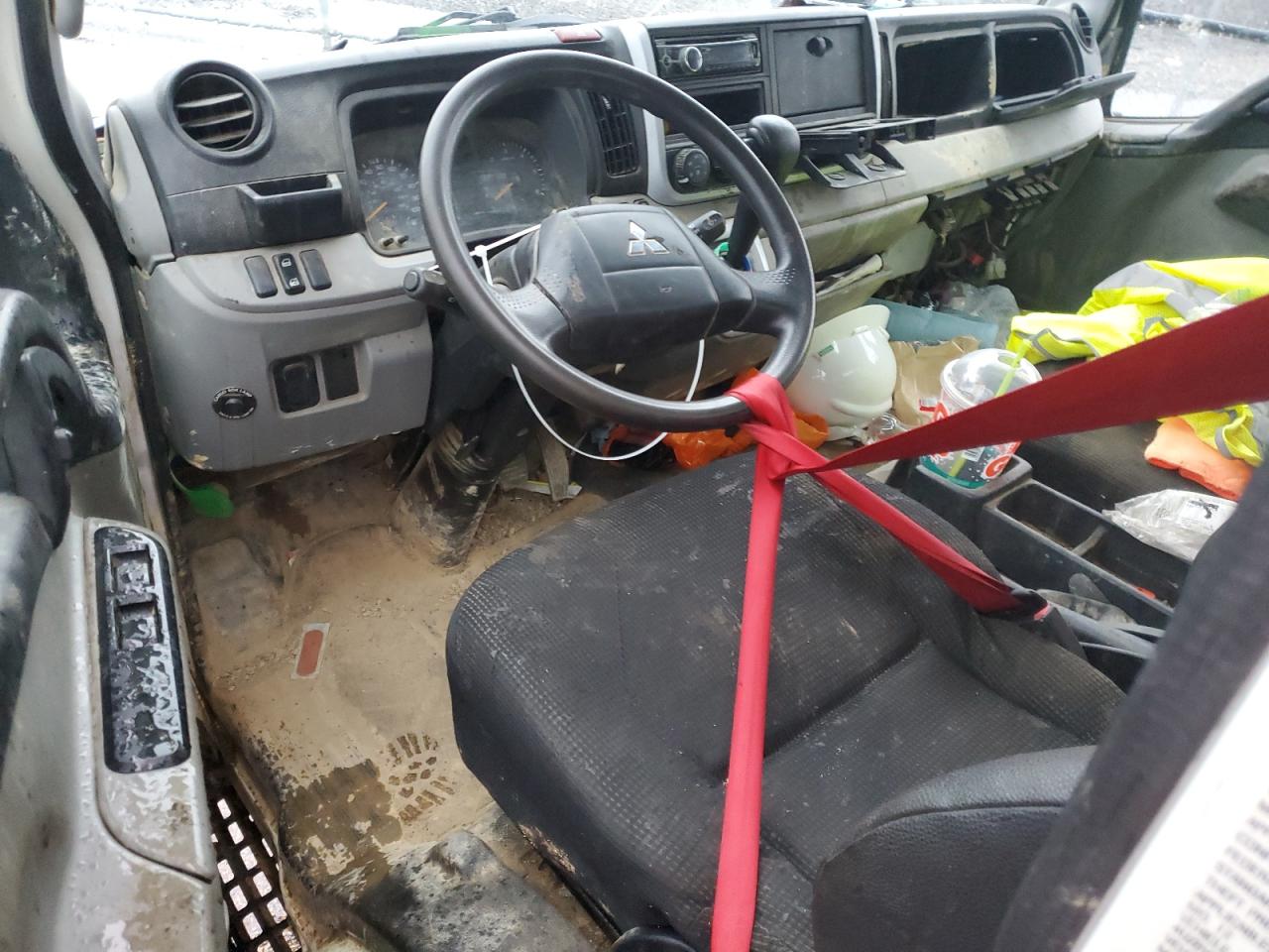 4UZBVK118KGKT7709 2019 Mitsubishi Fuso Truck Of America Inc Fe Fec72S