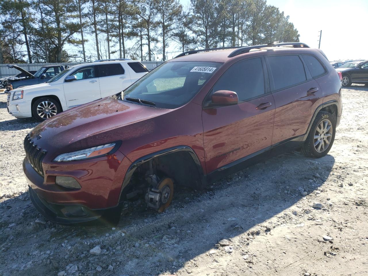 1C4PJLCB9JD606563 2018 Jeep Cherokee Latitude