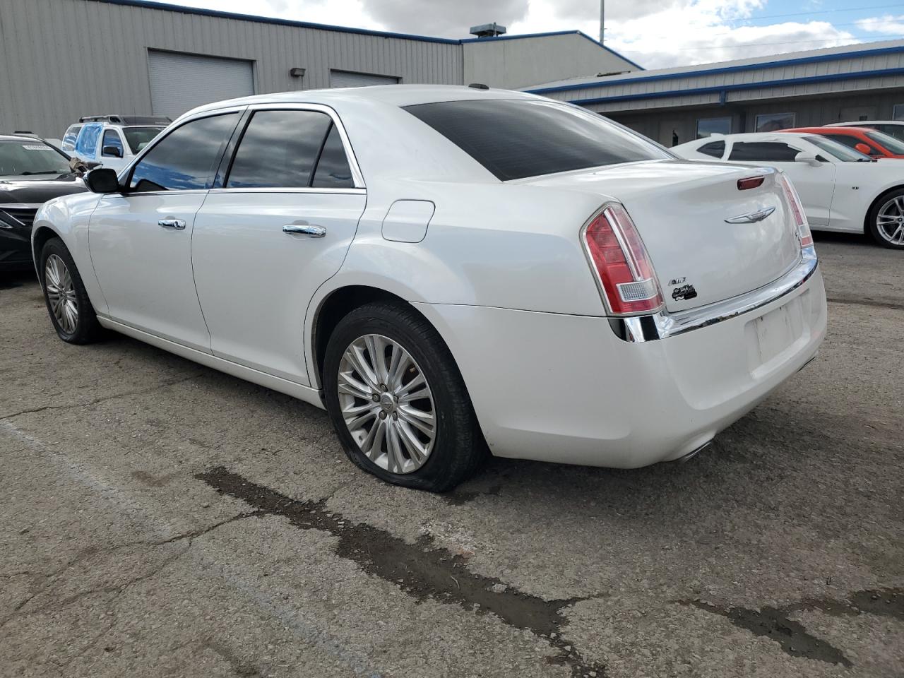 2C3CCAKT0EH365948 2014 Chrysler 300C