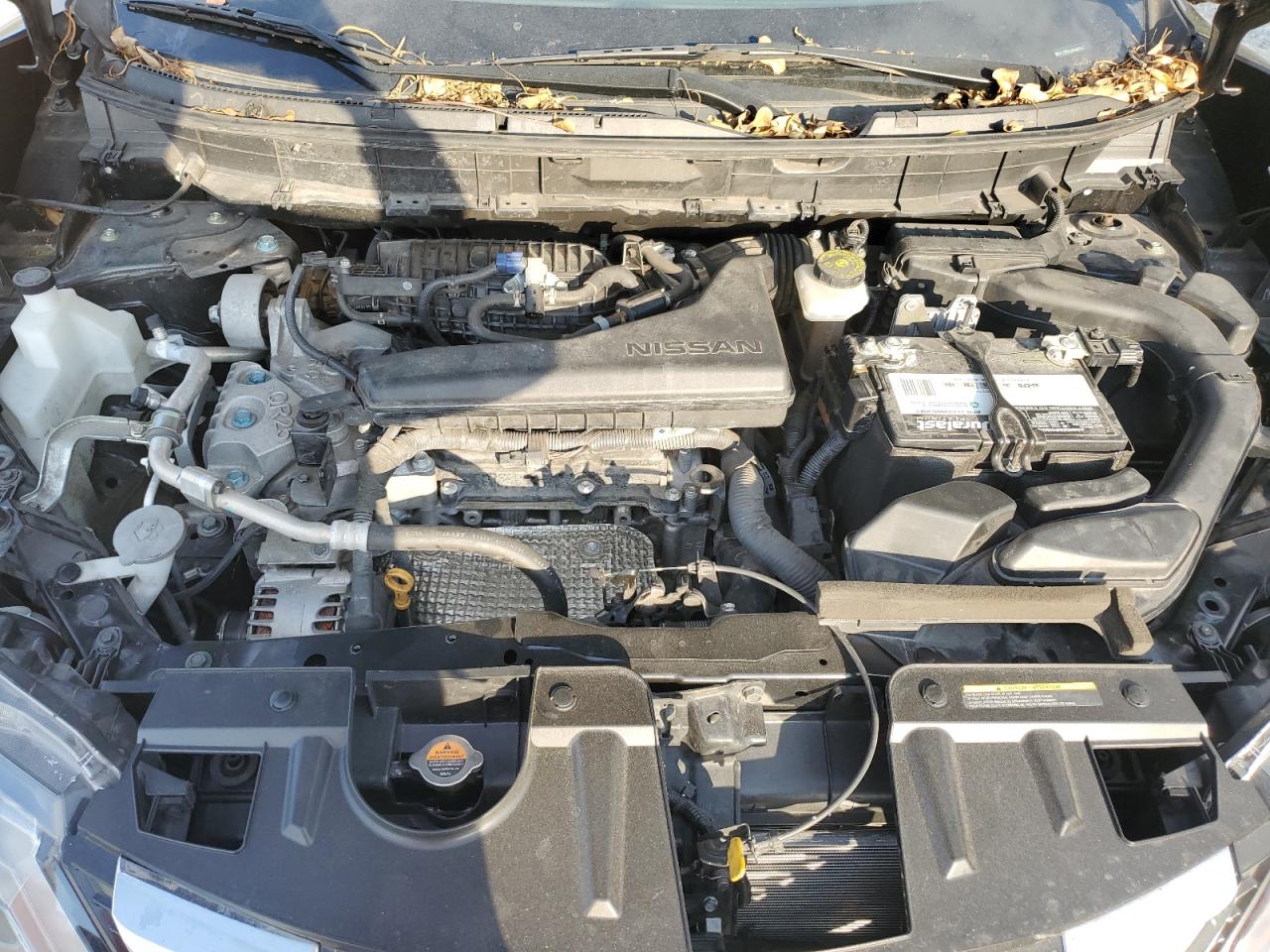 VIN: JN8AT2MT0JW488767 2018 NISSAN ROGUE