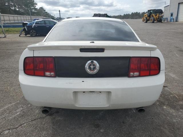 2008 Ford Mustang VIN: 1ZVHT80N585115709 Lot: 44376404