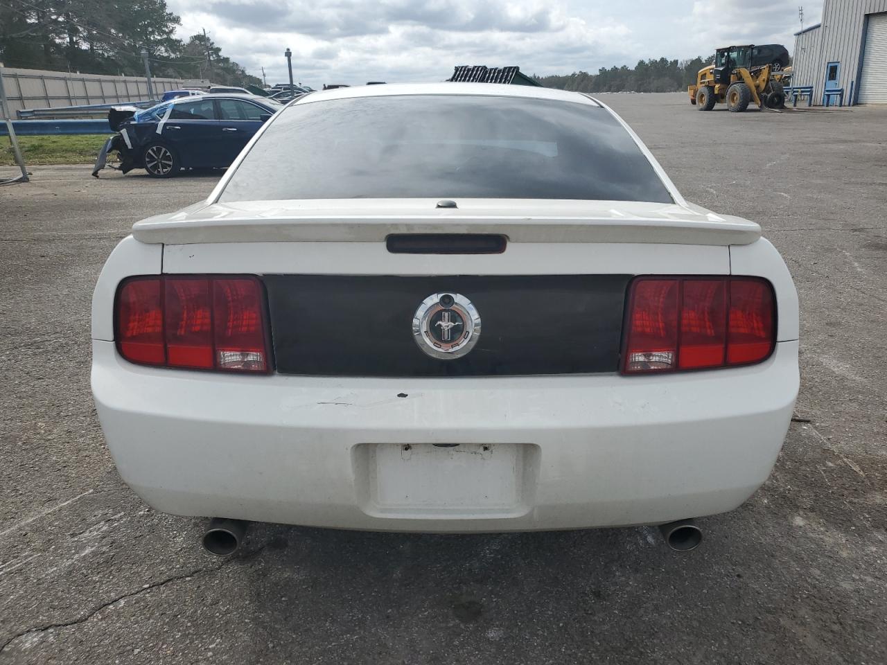 1ZVHT80N585115709 2008 Ford Mustang