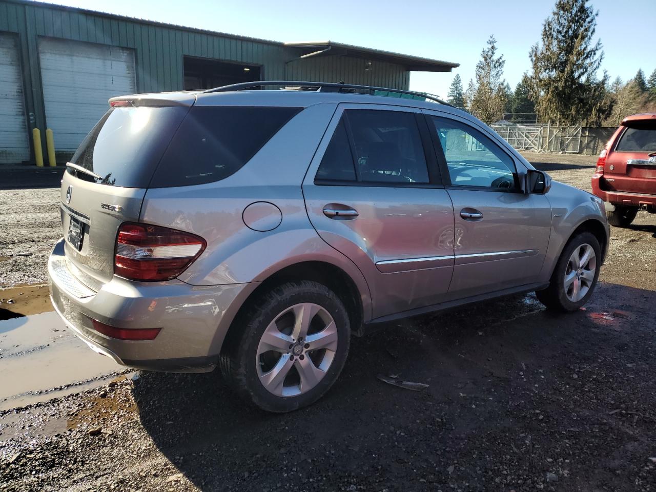 4jgbb25e89a483159 4JGBB25E89A483159 2009 Mercedes-Benz Ml