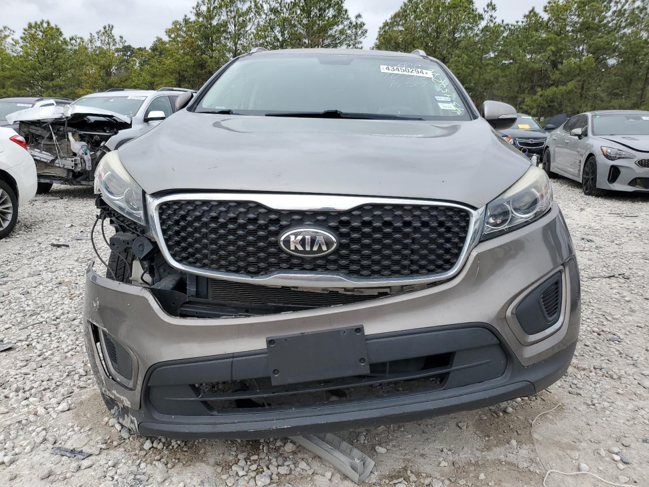 5XYPG4A57GG148565 2016 Kia Sorento Lx