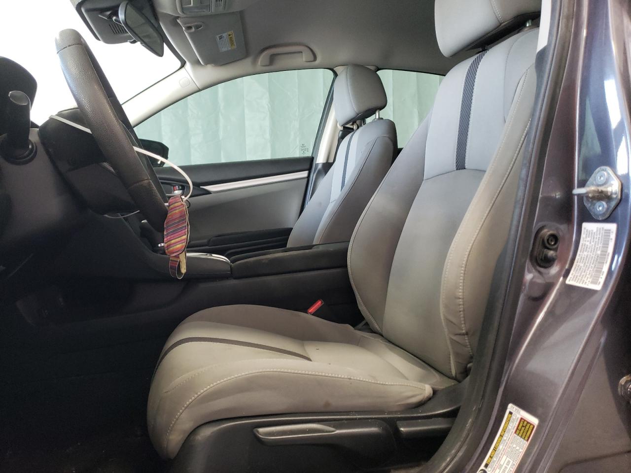 19XFC2F68KE006907 2019 Honda Civic Lx