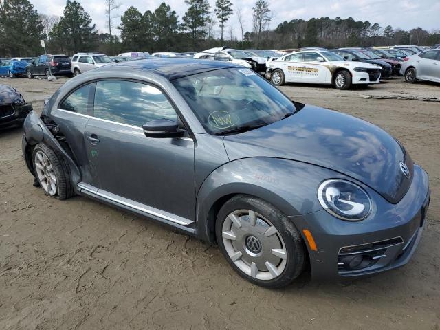 2018 VOLKSWAGEN BEETLE SE - 3VWJD7AT8JM713296