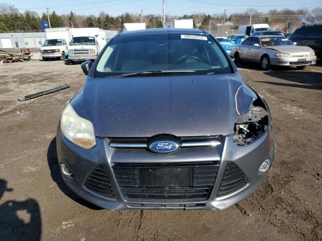 VIN WBAJA9C5XJB033782 2012 FORD FOCUS no.5