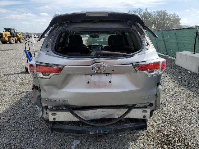 VIN 5TDKKRFH0FS091216 2015 Toyota Highlander, Xle no.6