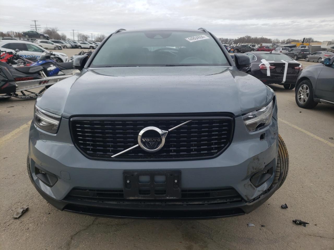 2021 Volvo Xc40 T5 R-Design vin: YV4162UM7M2426741