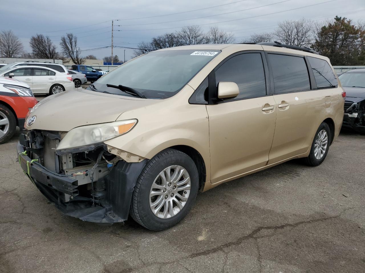 5TDYK3DC0BS053042 2011 Toyota Sienna Xle