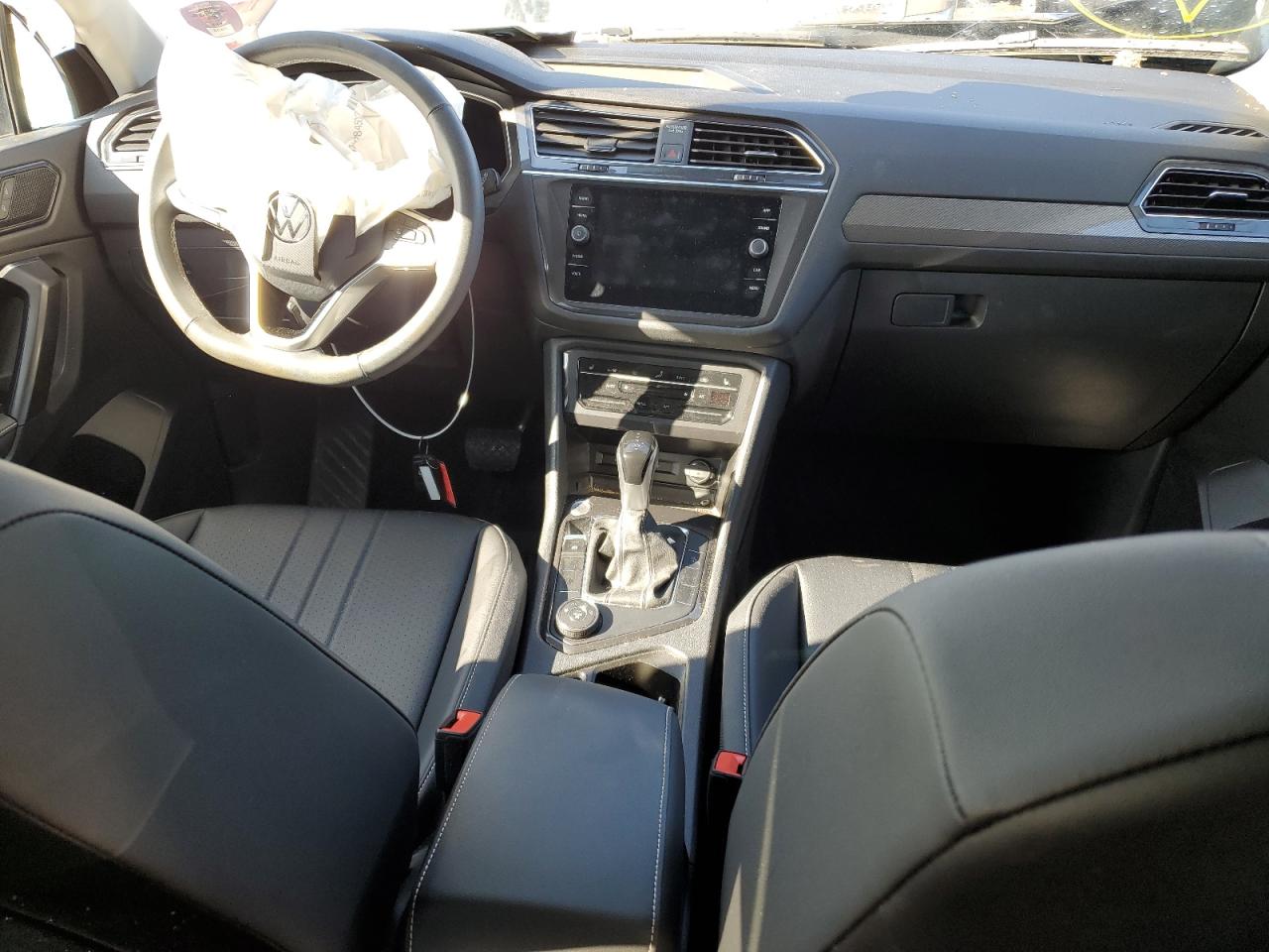 3VV2B7AX9NM107674 2022 Volkswagen Tiguan Se