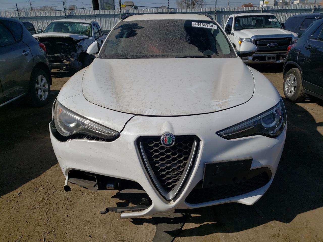 ASFAKPN0J7B73652 2018 Alfa Romeo Stelvio Sport