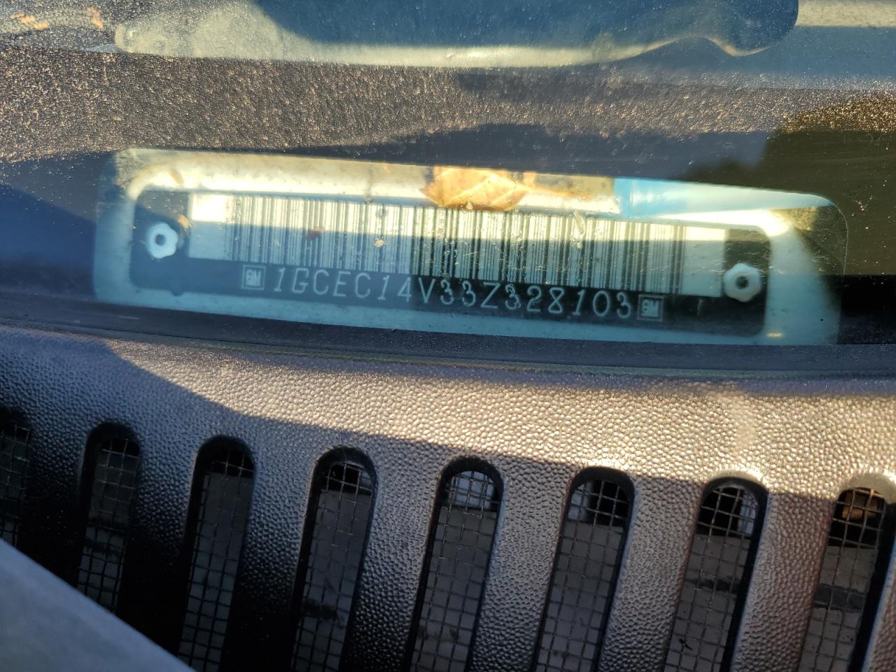 1GCEC14V33Z328103 2003 Chevrolet Silverado C1500