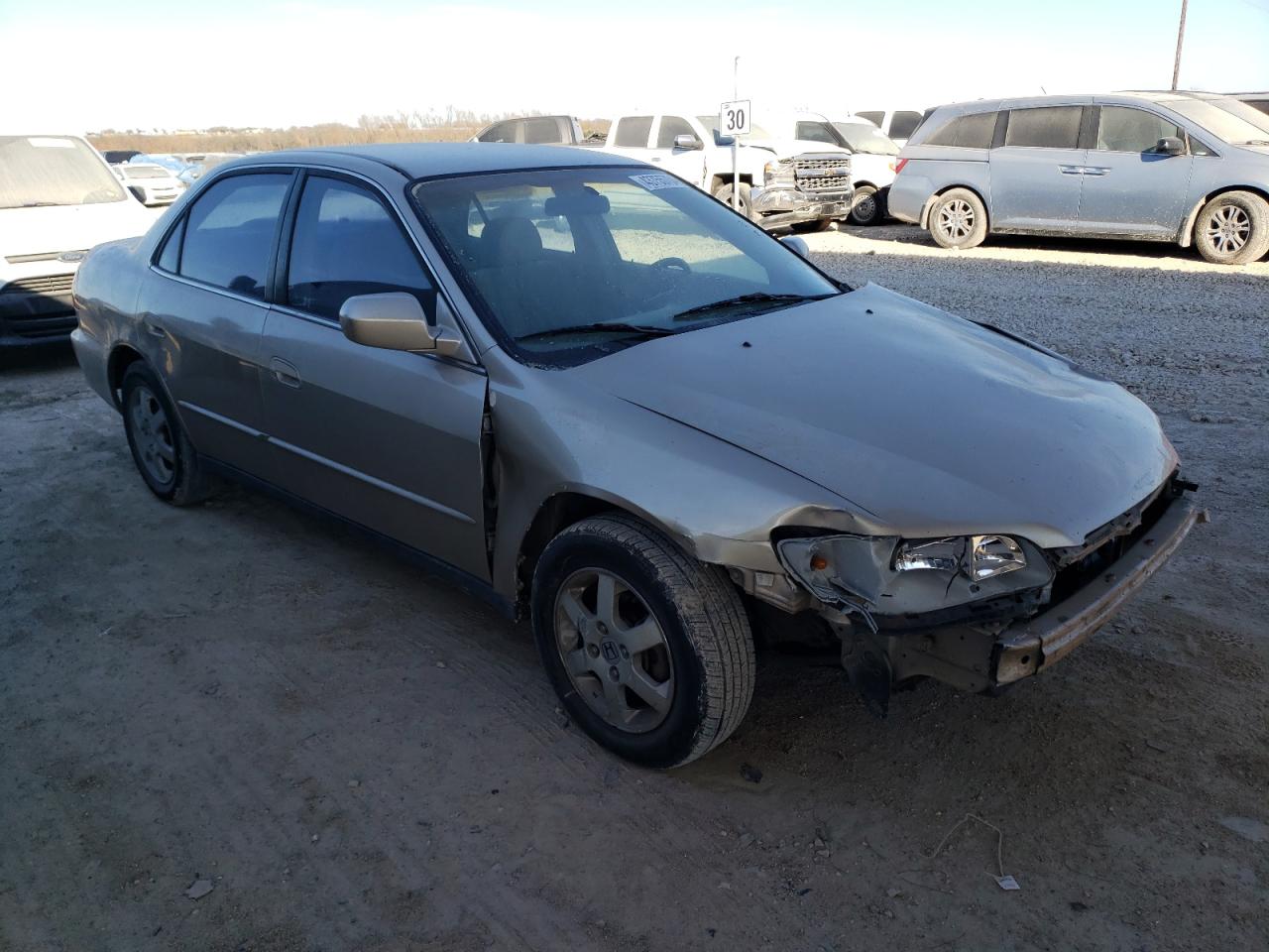 1HGCG5675YA057425 2000 Honda Accord Se