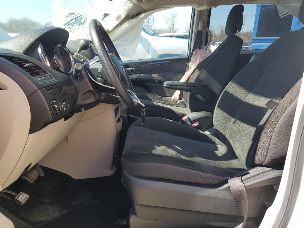 2C4RDGBG7JR225389 2018 Dodge Grand Caravan Se