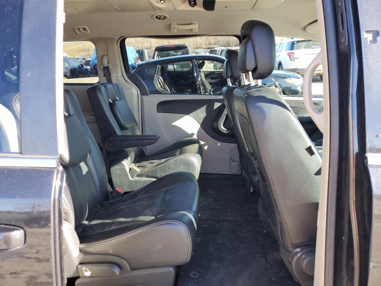 2C4RC1BG1FR553396 2015 Chrysler Town & Country Touring