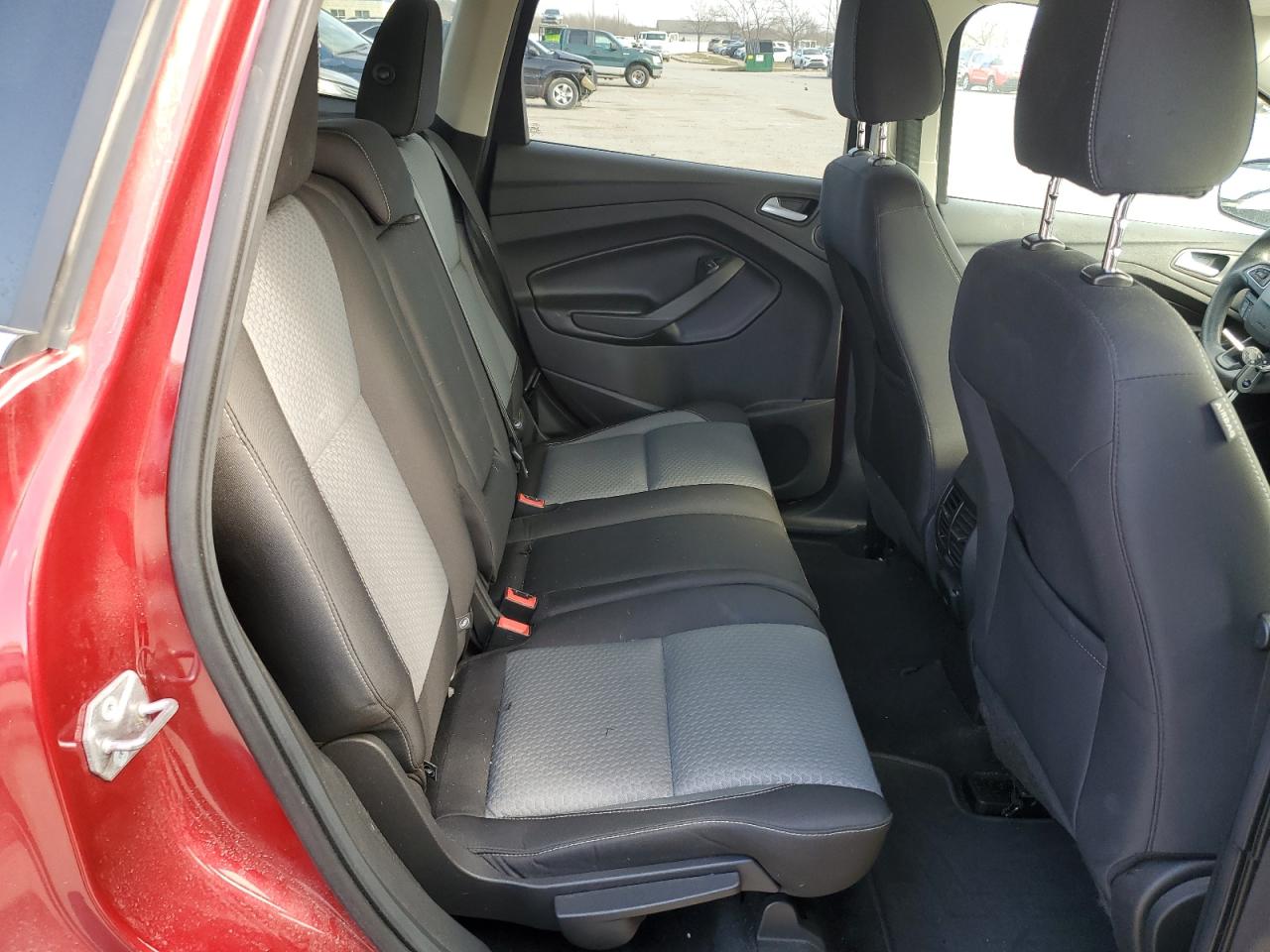 1FMCU0G90HUA12591 FORD ESCAPE 2017