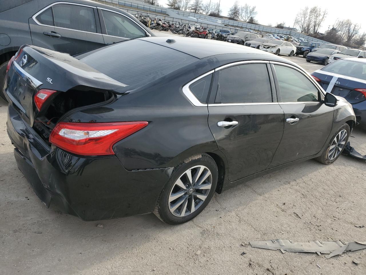 2017 Nissan Altima 2.5 vin: 1N4AL3AP4HC177577