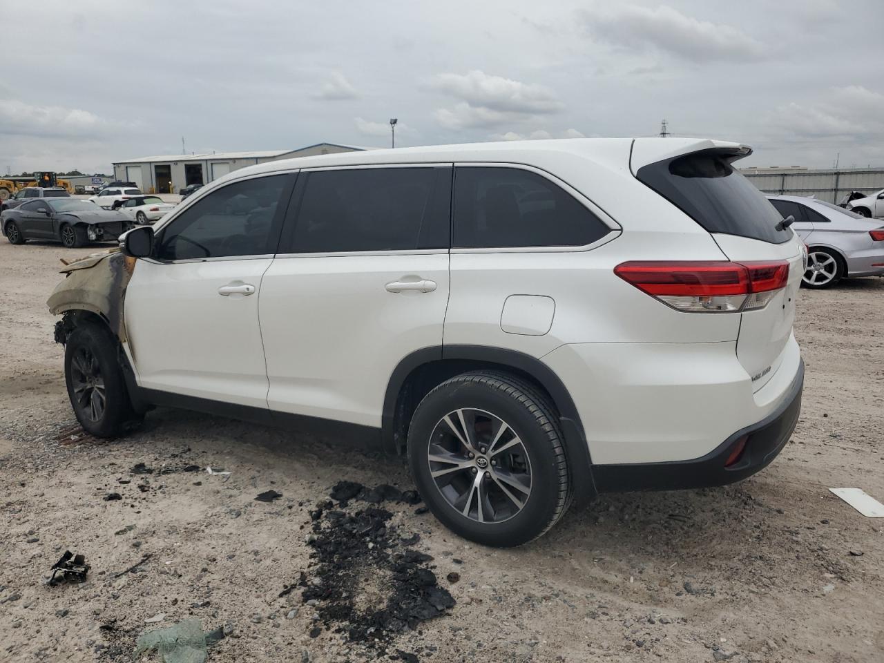 5TDZARFH4KS053581 TOYOTA HIGHLANDER 2019