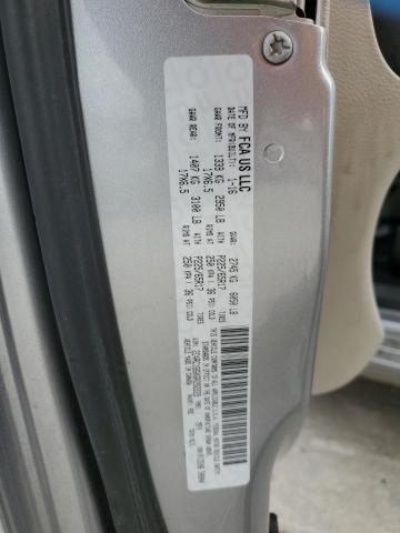 2016 CHRYSLER TOWN & COU - 2C4RC1BG0GR292229